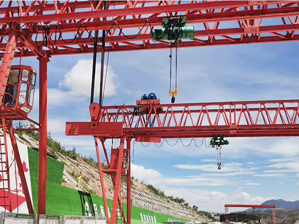 湖南長沙門式起重機廠家 起重機日常維護管理