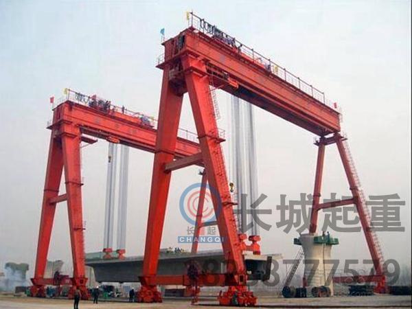 湖北宜昌提梁機(jī)廠家 雙排輪箱式提梁機(jī)的優(yōu)缺點(diǎn)