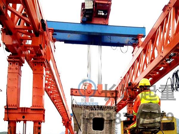 光伏輔助供電形式的架橋機提高作業效率