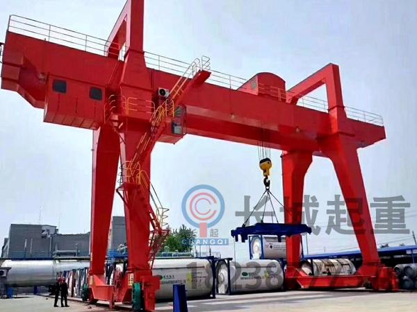 龍門吊拆卸過(guò)程中保證結(jié)構(gòu)穩(wěn)定性的方法