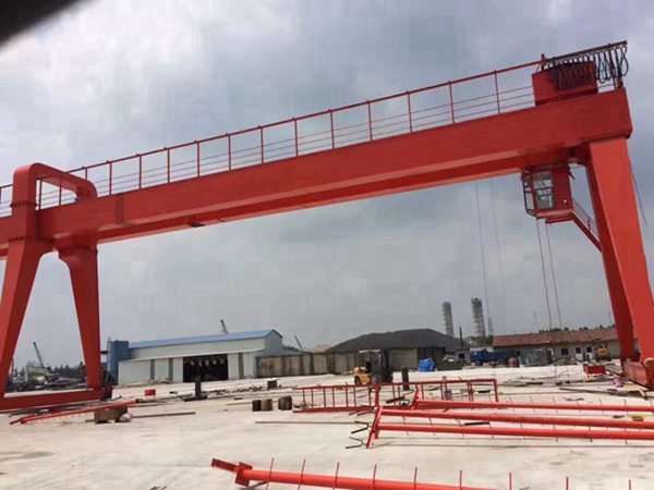 甘肅蘭州龍門吊使用現場