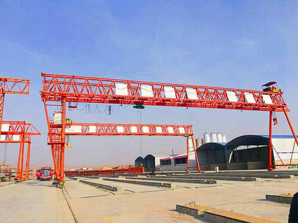 山東青島龍門吊公司 80噸龍門吊的結(jié)構(gòu)