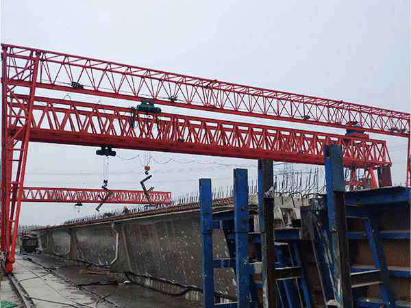七臺河龍門吊公司 起重機設備性能佳